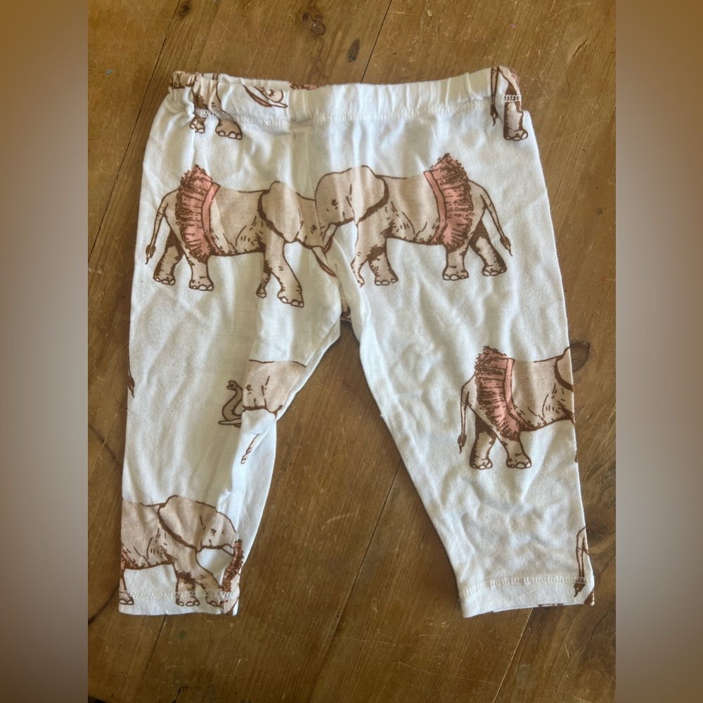 Matching elephant set - Picture 2 of 3